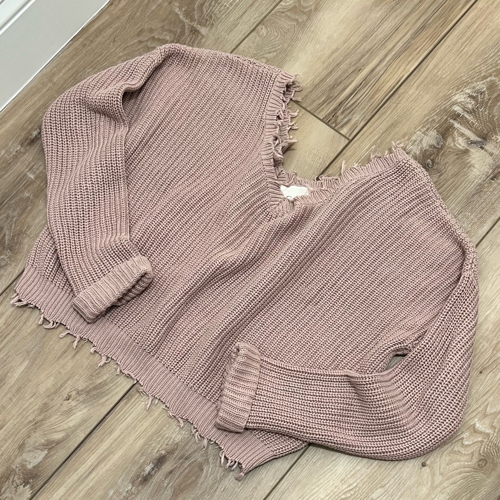 Jessica Simpson cropped sweater size M